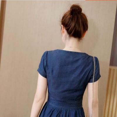 ĐẦM JEAN XÒE CỔ TRÒN ĐÍNH NƠ XẾP LY EO - NJ913